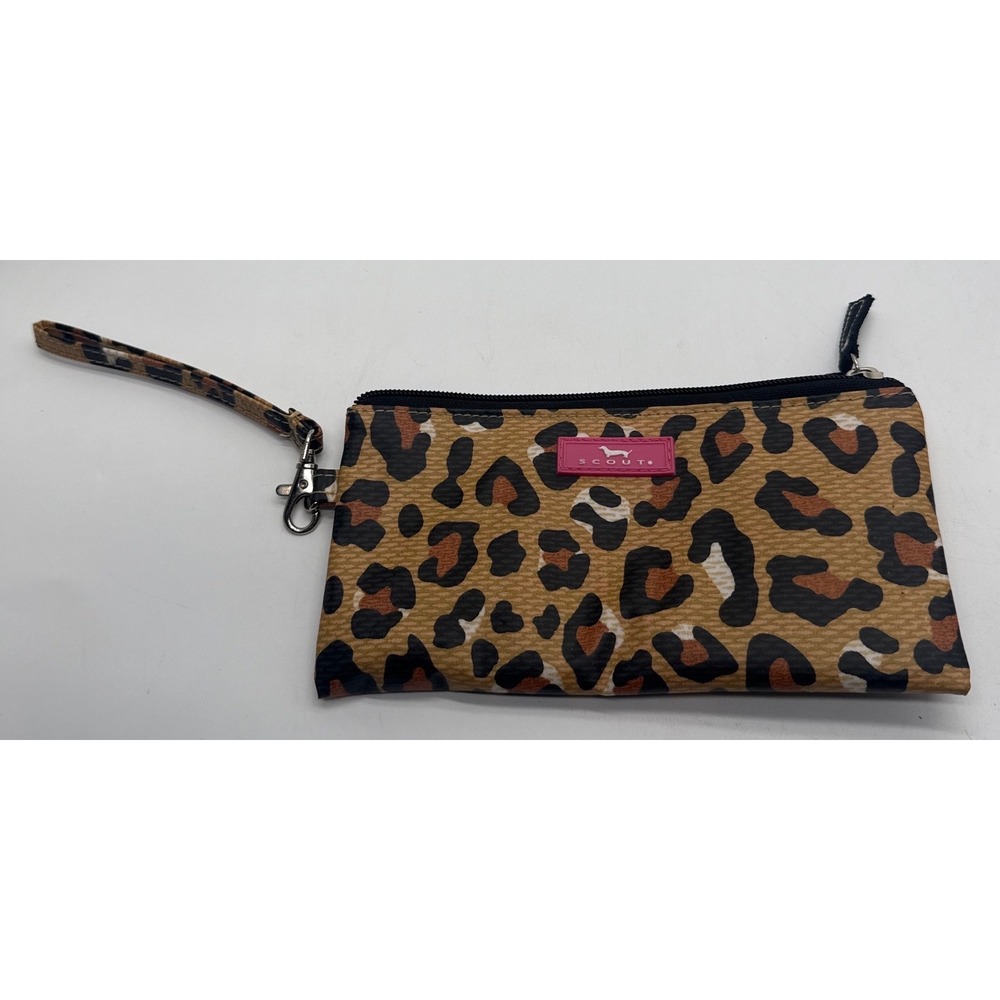 SCOUT Kate Wristlet Leopard Print Tan Brown Zip Pouch Detachable Strap 8x4"